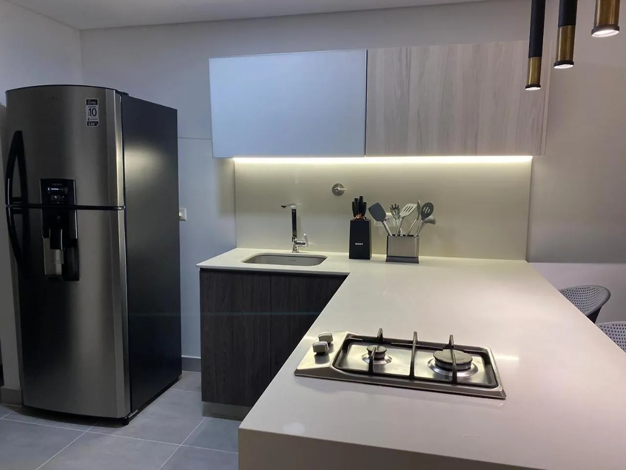 Daire Comodo Y Completo Apartamento Cerca A Provenza Medellín Kolombiya