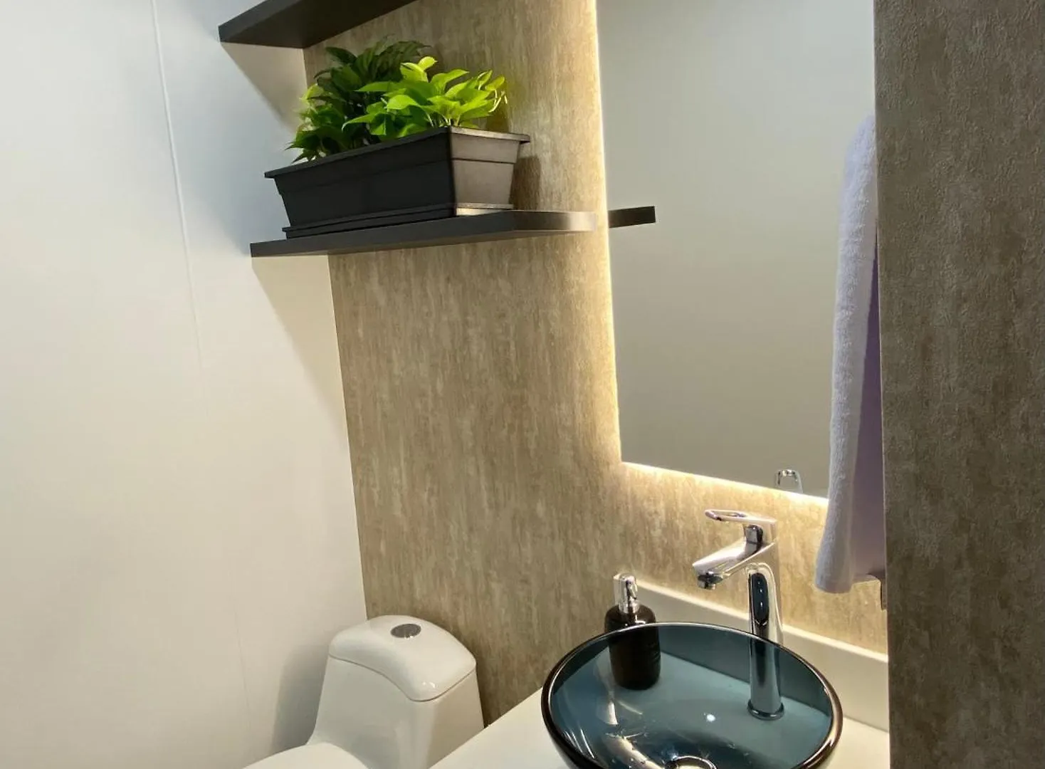 Daire Comodo Y Completo Apartamento Cerca A Provenza Medellín
